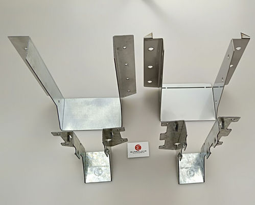 एलयूएस ब्लैक फ्लोर जॉस्ट हैंगर पूर्व छिद्रित छेद के साथ संक्षारण प्रतिरोधी