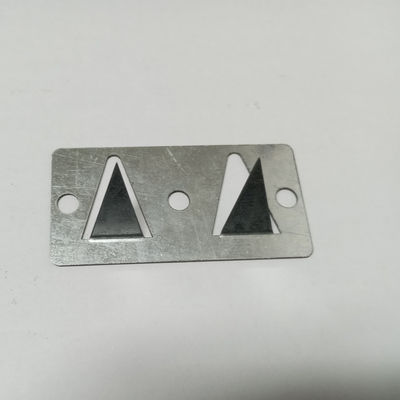 इम्पेलर क्लिप दबाएं